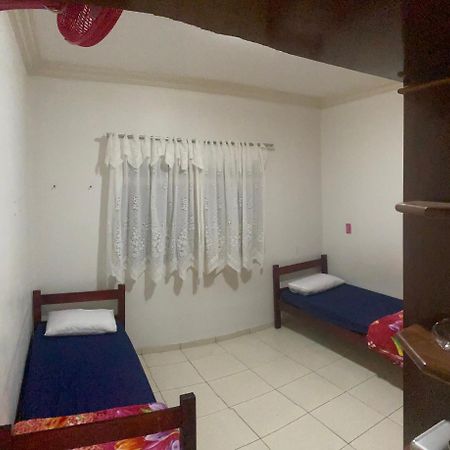 Hostel So Para Mulheres Гояния Екстериор снимка